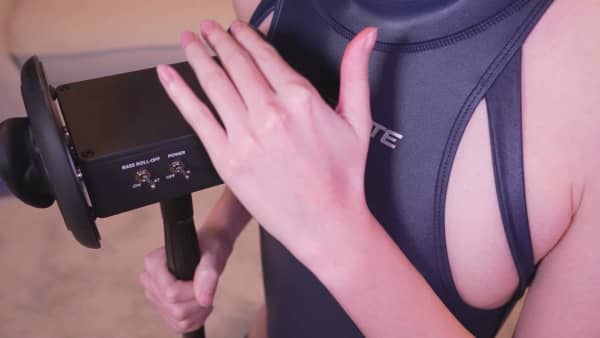 [鬼花まりす][2023-08-24][【耳舐めASMR】真面目な幼馴染の悪戯…競泳水着で密着耳舐.jpg