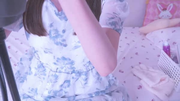 [利香][2025.06.18]【ASMR実写】私服♡しっとり癒される雨音☔囁き,マッサージ,炭酸パ.jpg