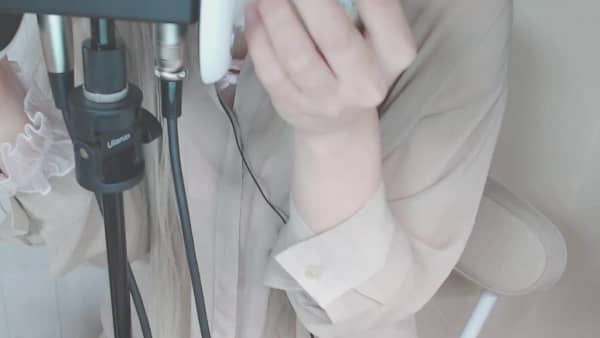 [真白るちか][2025.11.13 19.16.03]【♡ASMR／耳舐め】むちむちアイドルお姉さんとラ.jpg