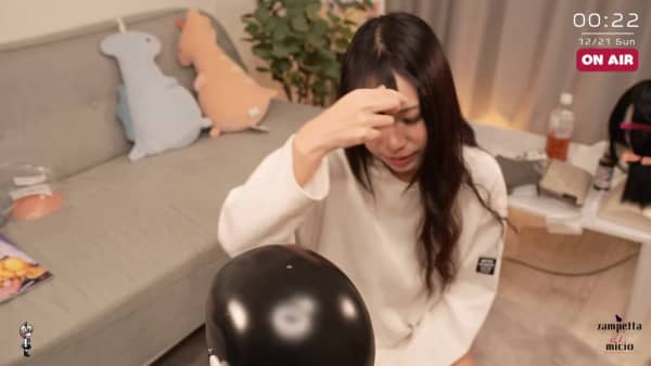 [黒咲りん][2025.12.20]【実写耳舐め】お久しぶりです… ゆるっとばいのーらる。前半.jpg